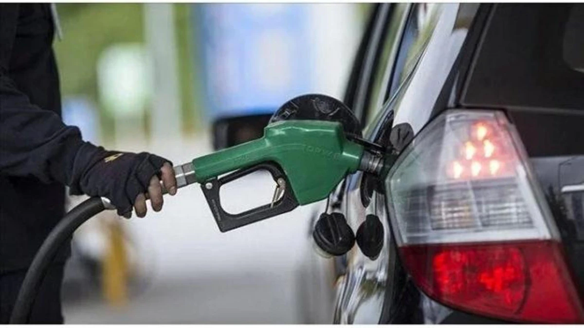 Akaryakıt Fiyatlarına Zam! Motorine 3 Lira 4 Kuruşluk Artış Geliyor