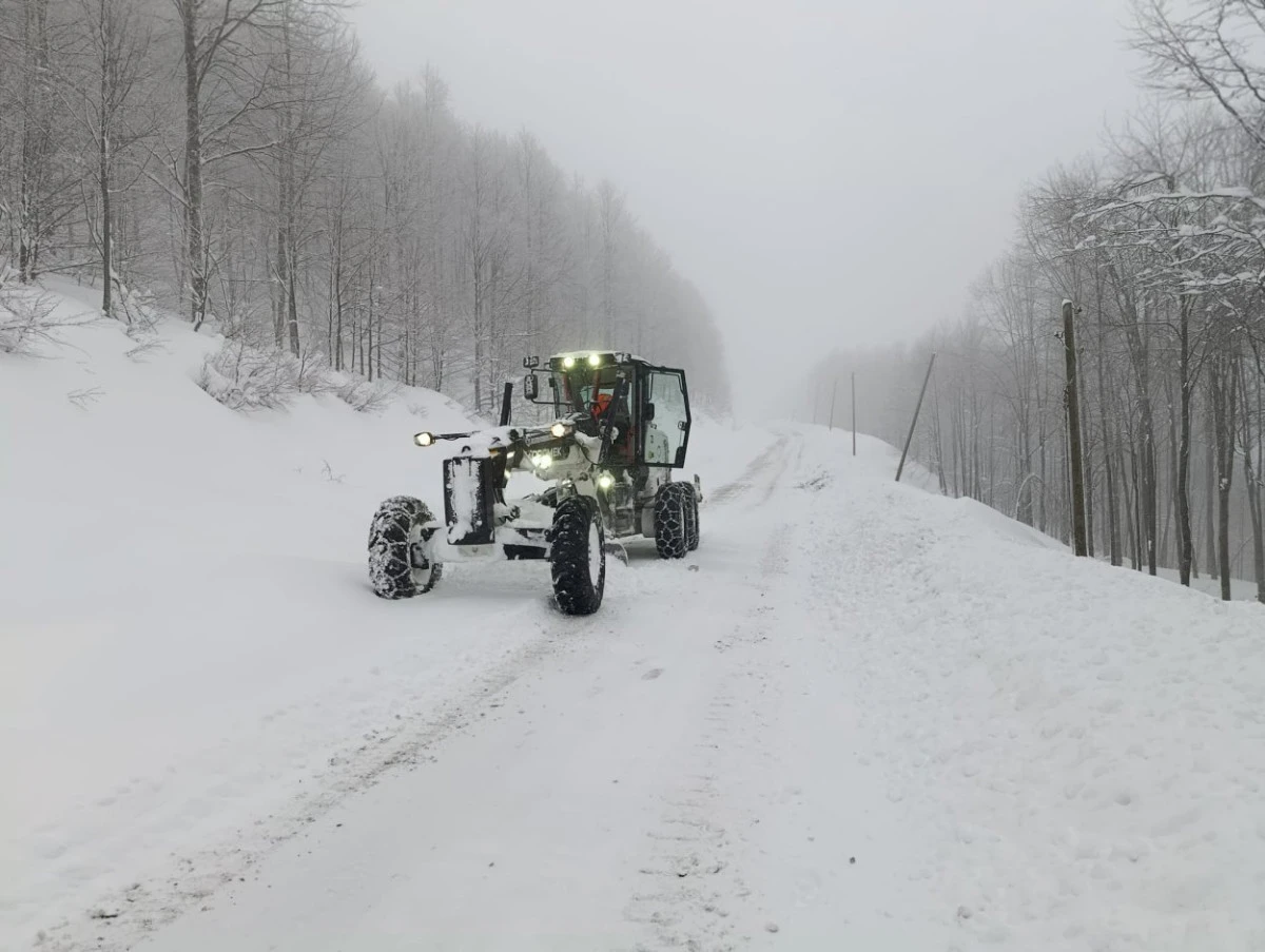 B&Uuml;Y&Uuml;KŞEHRİN KAR MESAİSİ YENİDEN BAŞLADI