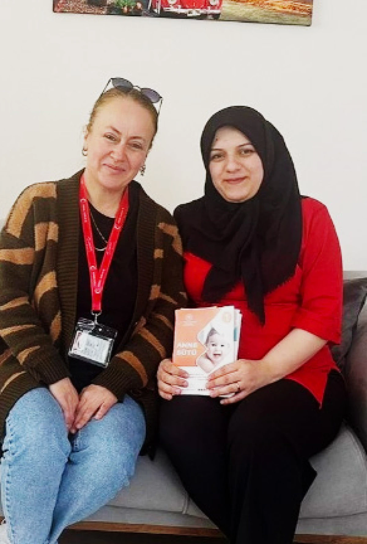 GEBE OKULU ANNE ADAYLARINA EV ZİYARETLERİYLE DESTEK OLUYOR