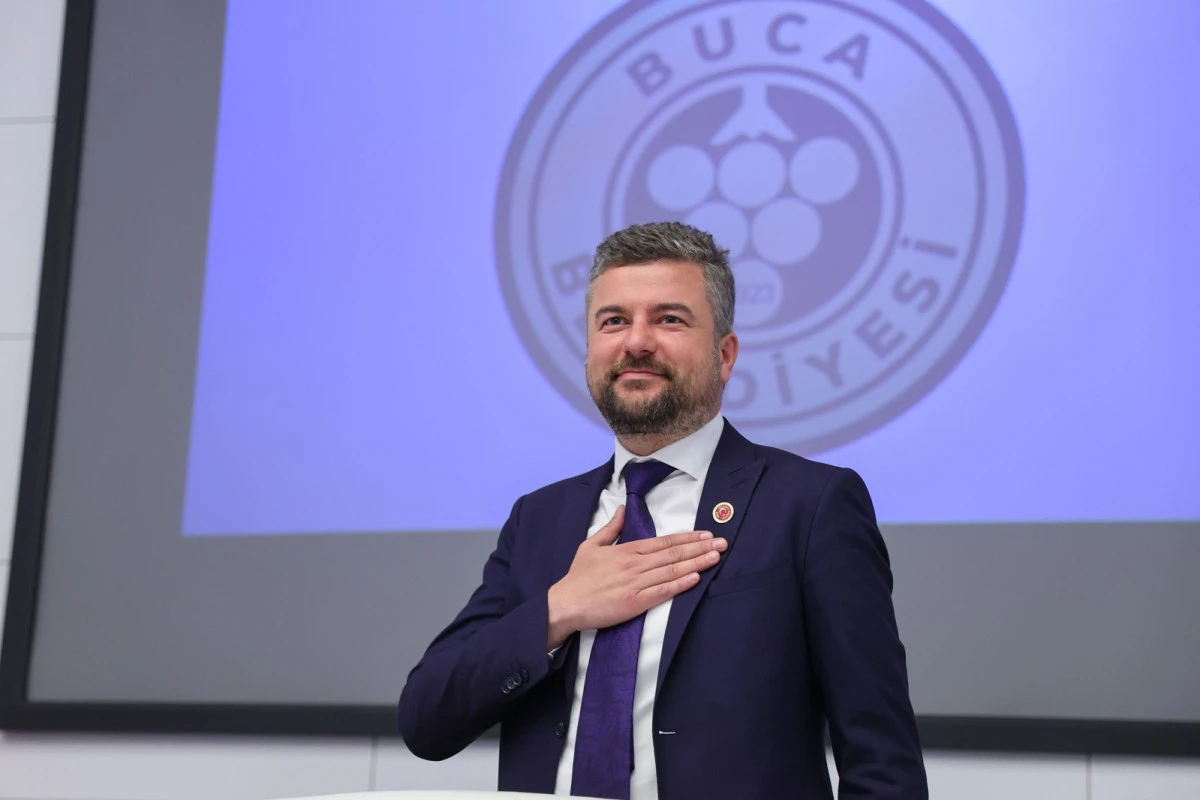 İzmir&rsquo;de B&uuml;y&uuml;k Yolsuzluk Operasyonu: Buca Belediye Başkanı G&ouml;rkem Duman ve Eski Başkan Erhan Kılı&ccedil; G&ouml;zaltında