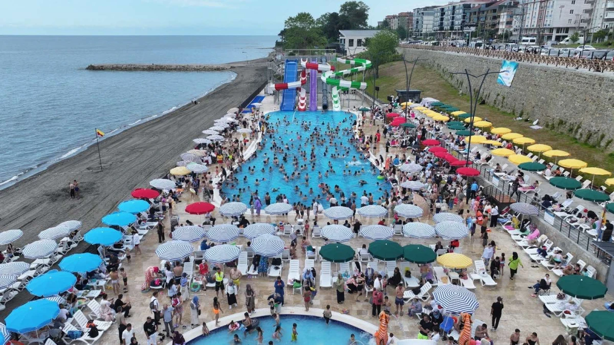 KARADENİZ'İN EN B&Uuml;Y&Uuml;K VE EN UYGUN FİYATLI AQUA PARK'I &Uuml;NYE'DE