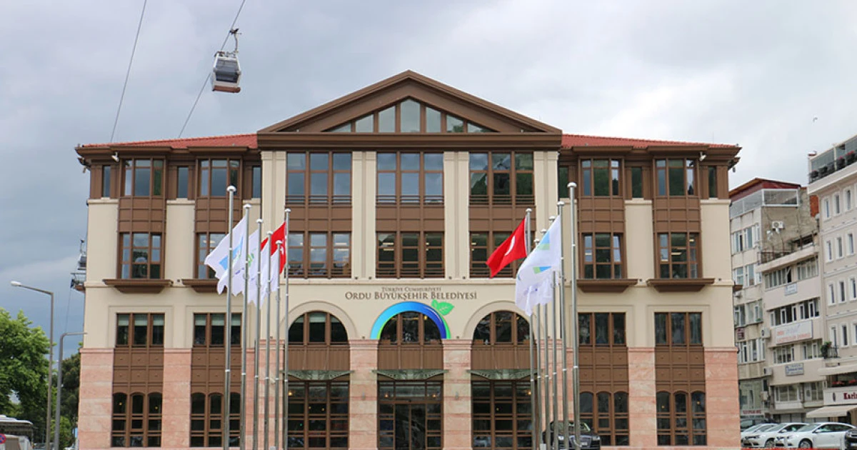 ORDU B&Uuml;Y&Uuml;KŞEHİR BELEDİYESİ'NDE 5 DAİRE BAŞKANLIĞI DEĞİŞTİ