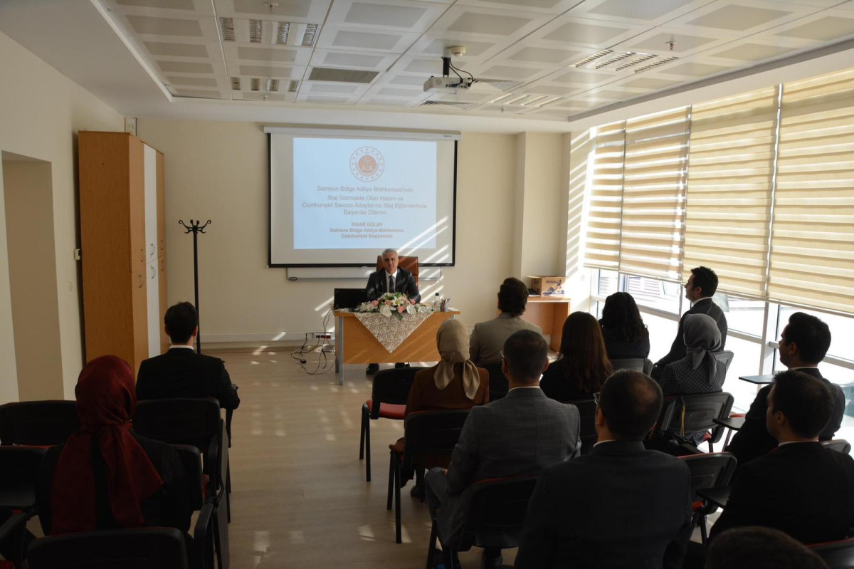 SAMSUN B&Ouml;LGE ADLİYE MAHKEMESİ'NDE BAŞSAVCI G&Uuml;LAY'DAN MESLEKİ ETİK DERSİ!