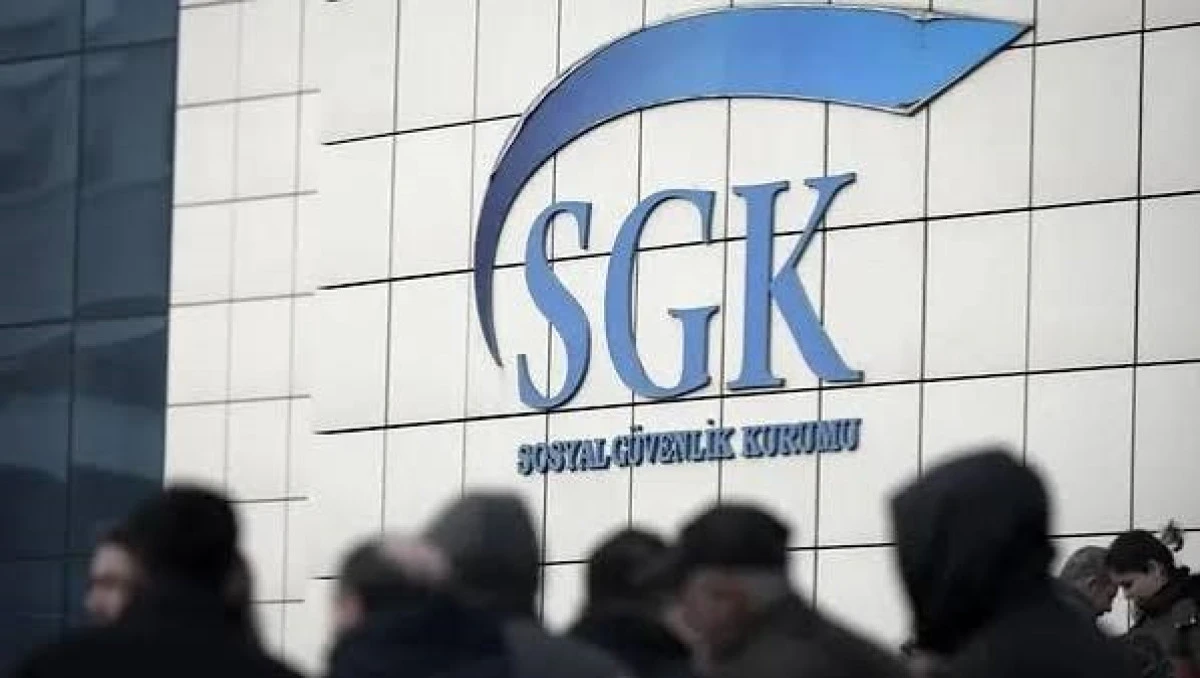 SGK En D&uuml;ş&uuml;k Emekli Aylığı Zam Farkı &Ouml;deme Tarihini A&ccedil;ıkladı!