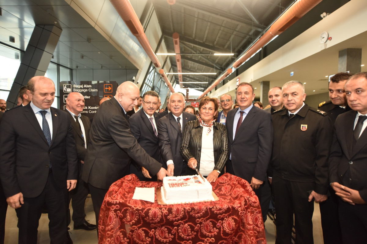 Tiflis-Trabzon U&ccedil;uşları Başladı: İşbirliği Derinleşiyor