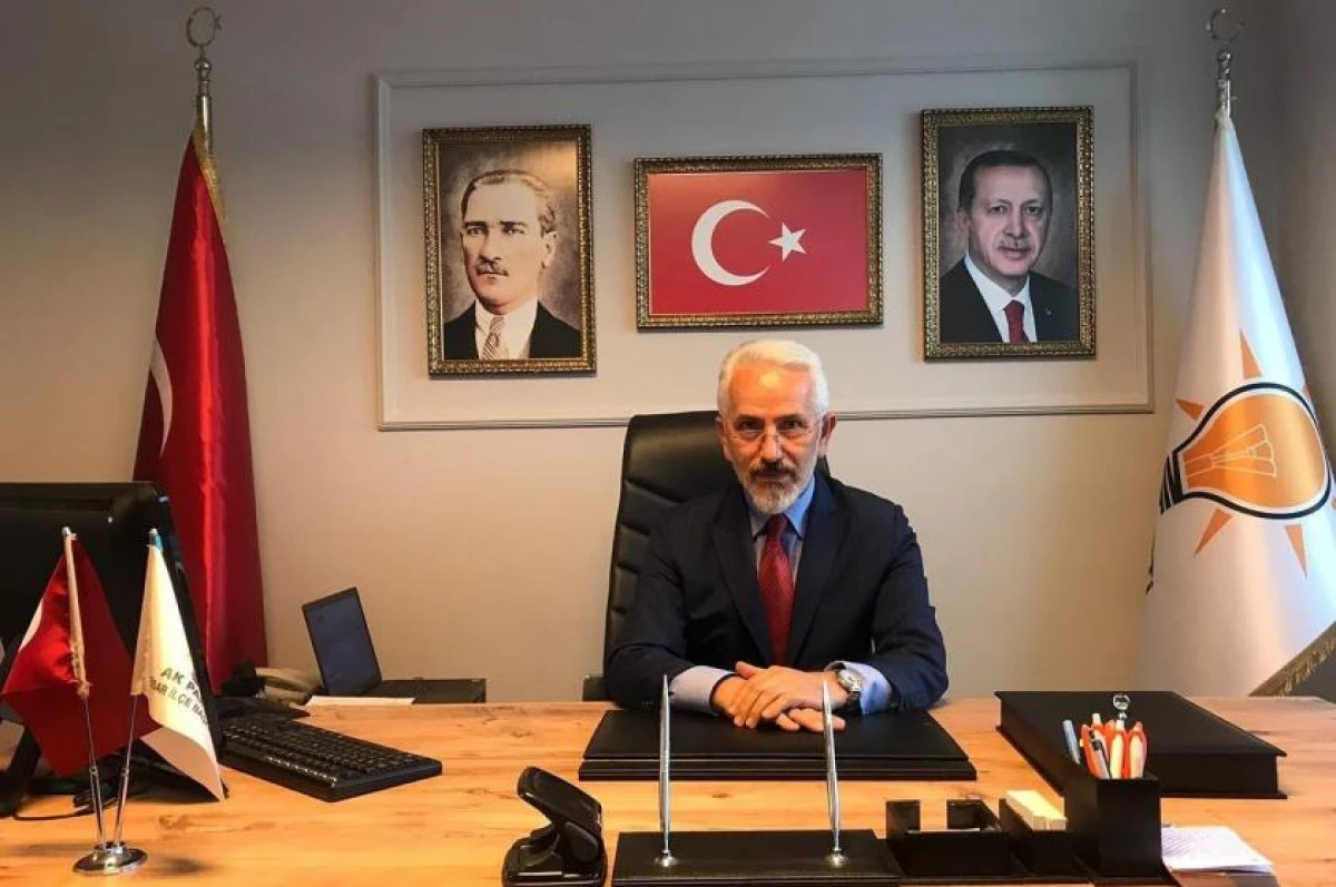 Üsküdar Belediyesi Ordu'lu AKP'li Meclis Üyesi Ekrem Baki Partisinden İstifa Etti