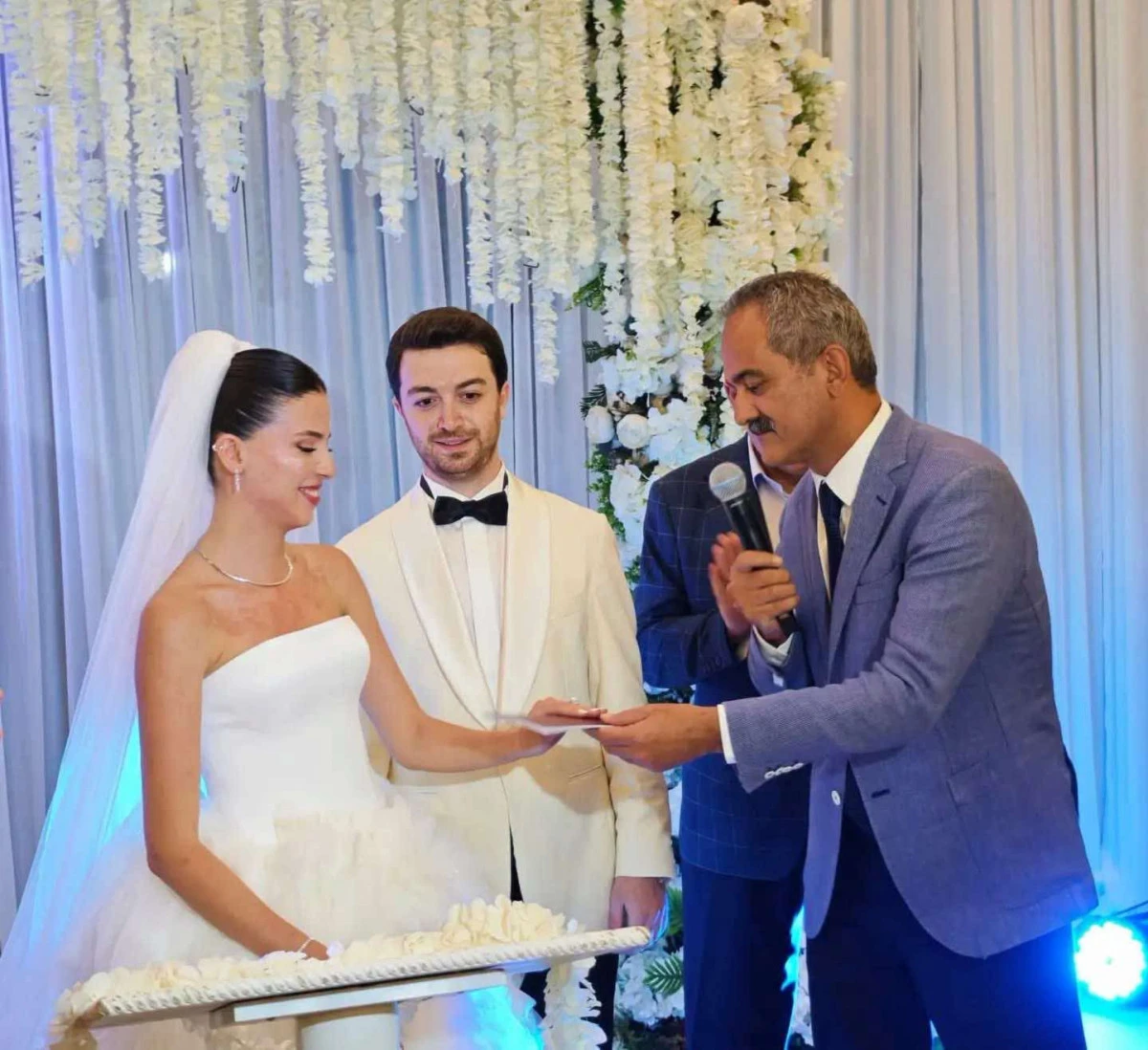 USLU VE CAVILDAK AİLELERİNİN MUTLU G&Uuml;N&Uuml;