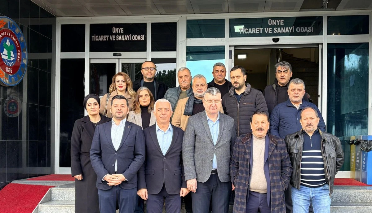 &Uuml;TSO&rsquo;dan Gazetecilere Anlamlı Kahvaltı